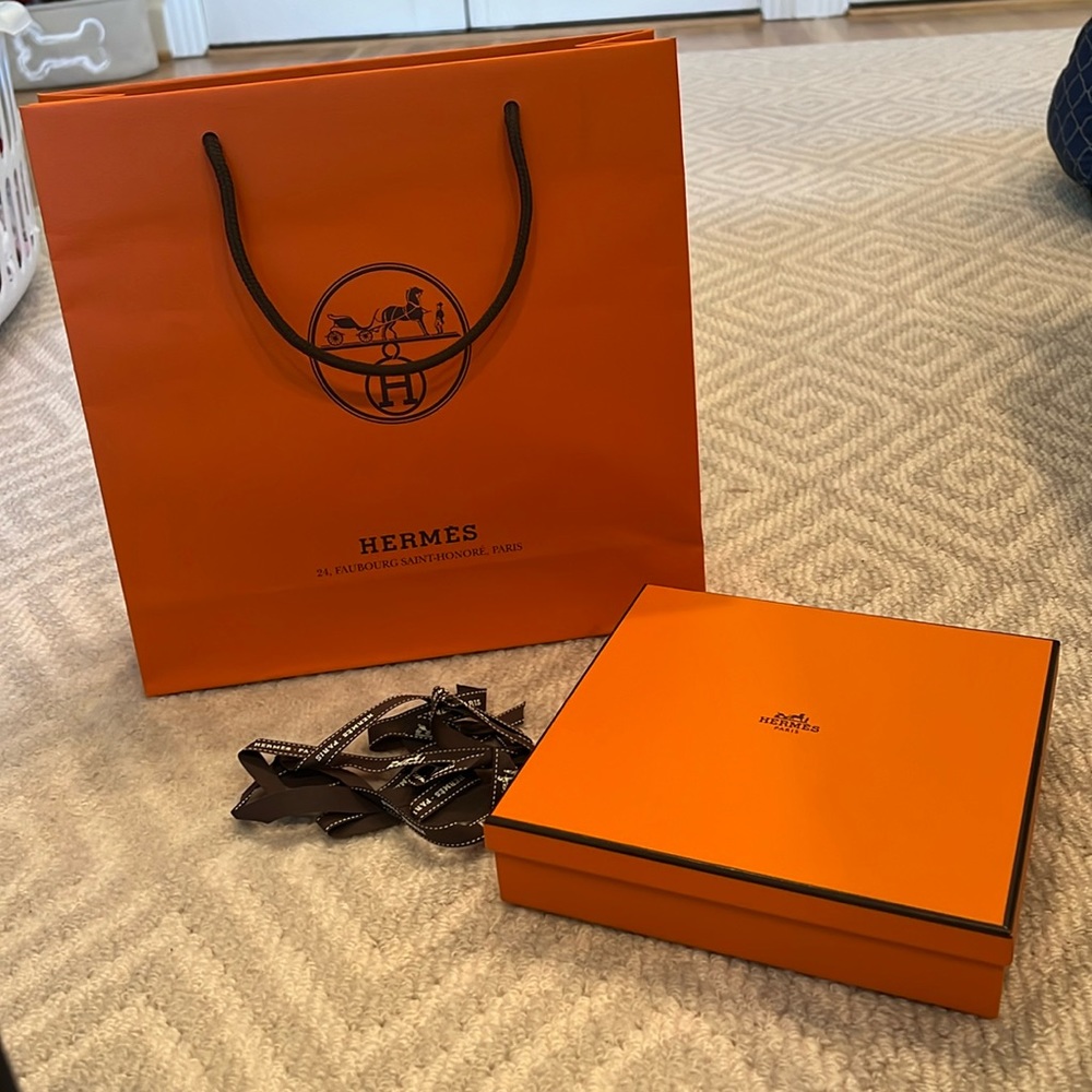 HERMES Shopping Bag, Box and Ribbon